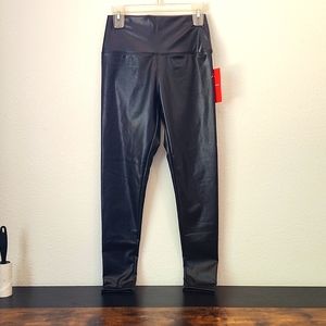 - Hot kiss photo leather leggings womens size medium